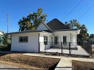 1912 Gentry St, Houston, TX 77009