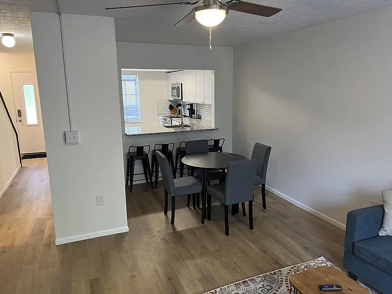 282 Randolph St — Photo 43