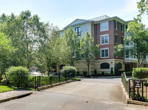 2801-101 Glenwood Gardens Ln, Raleigh, NC 27608