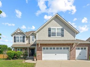 2404 SW Switchback Cir, Lees Summit, MO 64082