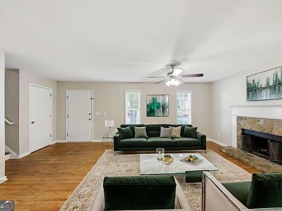 4th image of 237 Winchester Dr
