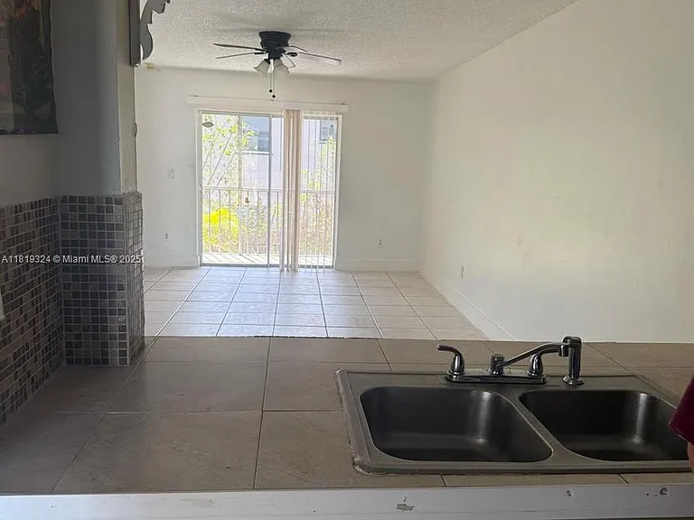 438 NE 210th Circle Ter #202-4B — Photo 3