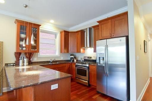 4th image of 3622 N Damen Ave #3