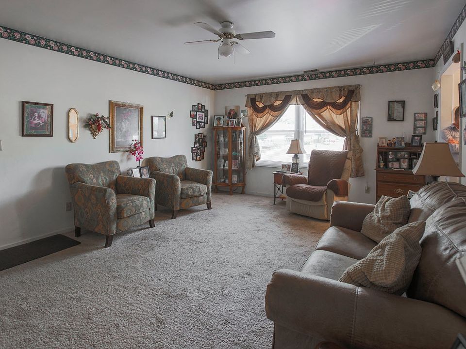 1st image of 327 S Bloomington St APT 8