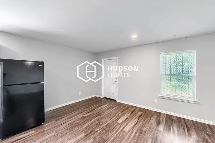 9405 Caddo Rd — Photo 5