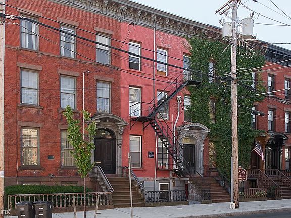 42 Trumbull_5_Screen files-1