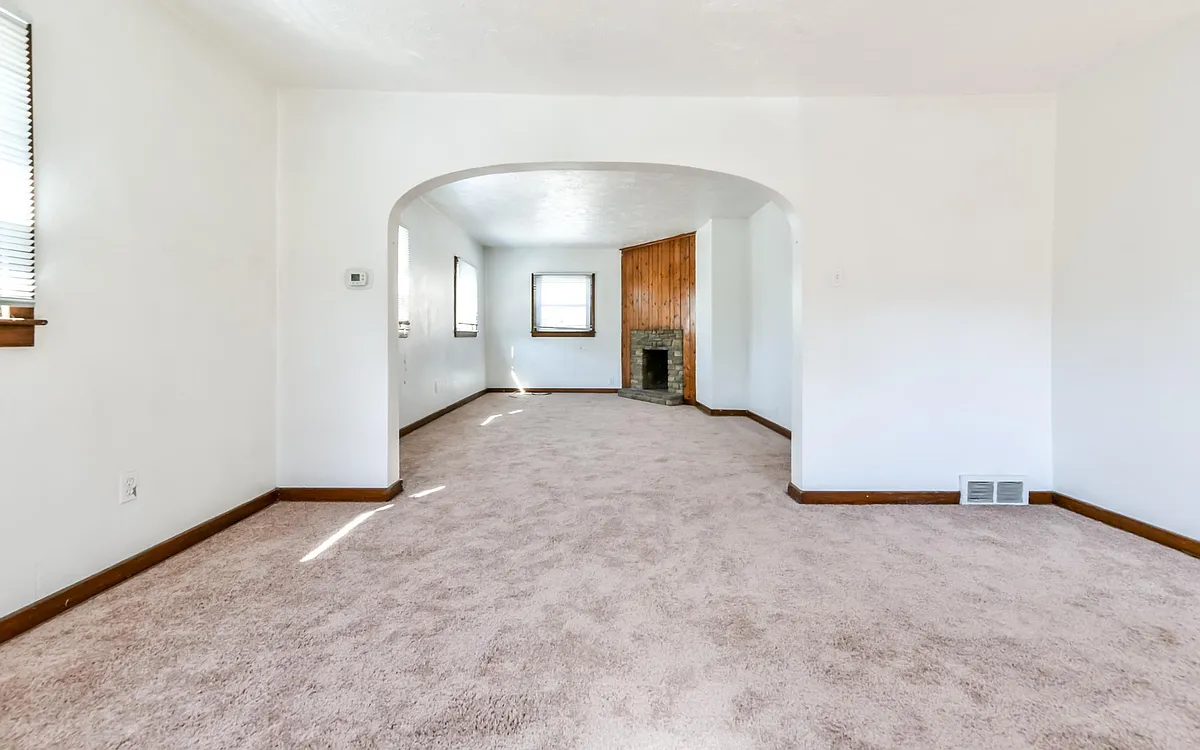 Building Photo - 449 2nd St