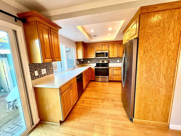 162 Lawnview Cir — Photo 7