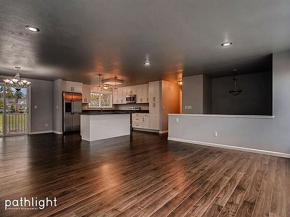 5th image of 5415 S 296th Ct