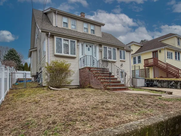31 4th Ave, Weymouth, MA 02188