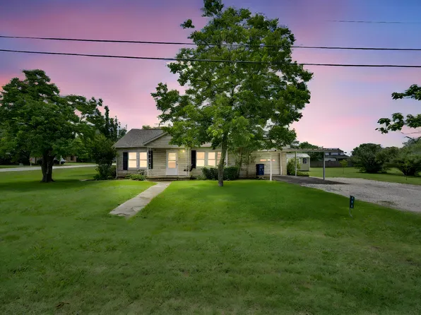 508 E Henderson St, Itasca, TX 76055
