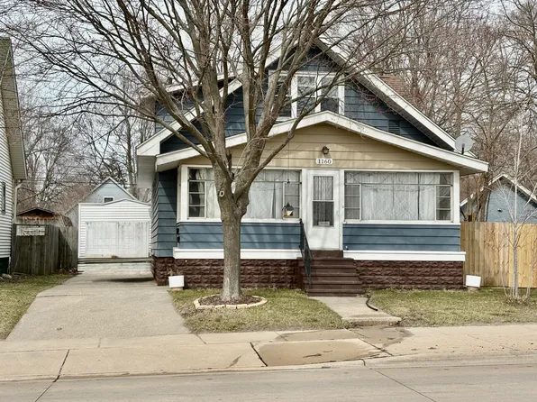 1160 W Laketon Ave, Muskegon, MI 49441