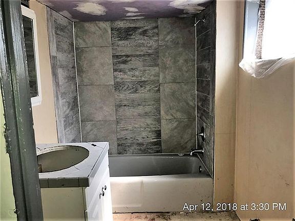 5th image of 233 N 2nd St