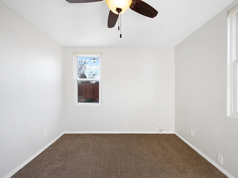 3613 N Harrison St — Photo 19