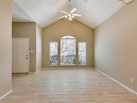 4th image of 4805 Birchbend Ln