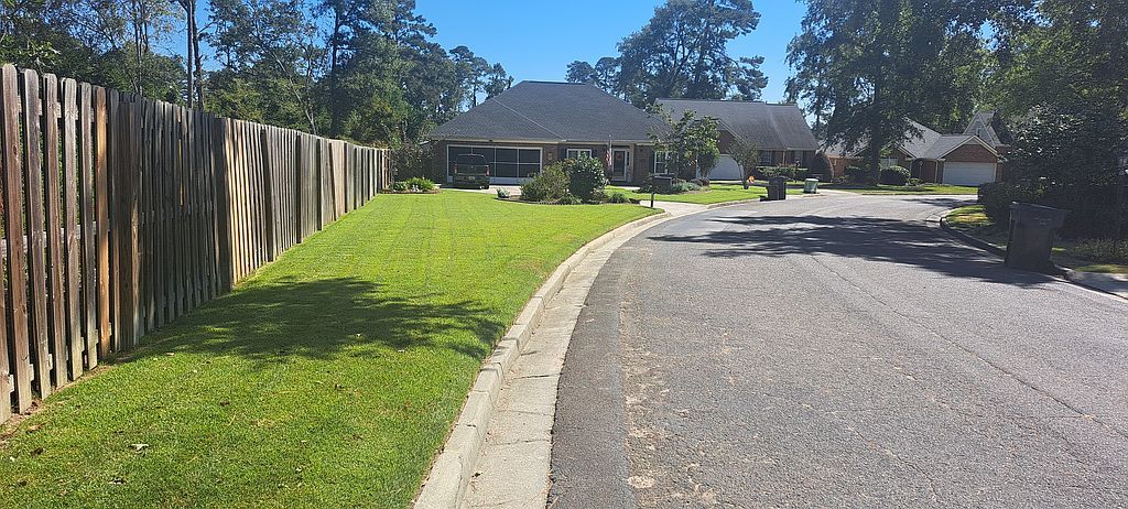 535 Folkstone Cir - Property Image