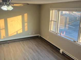 128 Stewart St #2E, Fall River, MA 02720