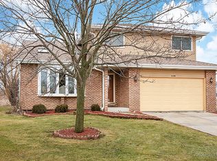 2195 W Cimarron Way, Addison, IL 60101