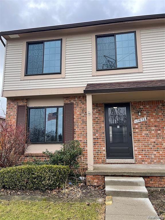 17072 Kingsbrooke Dr, Clinton Township, MI 48038 Zillow