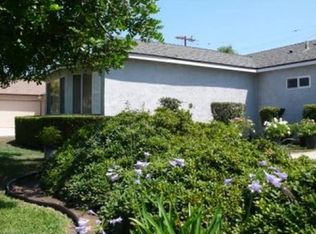 17940 Strathern St, Reseda, CA 91335