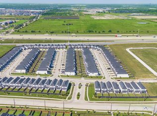 The Oaks at Grand West, Houston, TX 77051