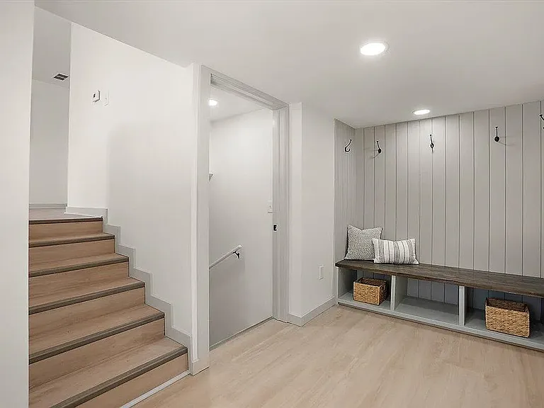 9780 Courtland Dr NE — Photo 31