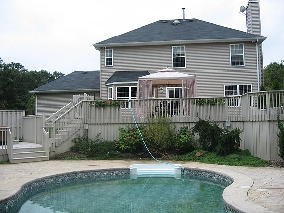 2nd image of 21 Cottonwood Dr
