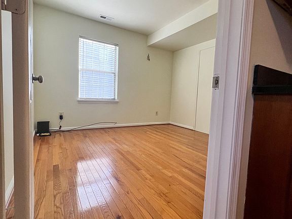 5th image of 4622 Briarwood Dr