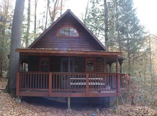 28 Cave Hollow Rd, Rogers, KY 41365