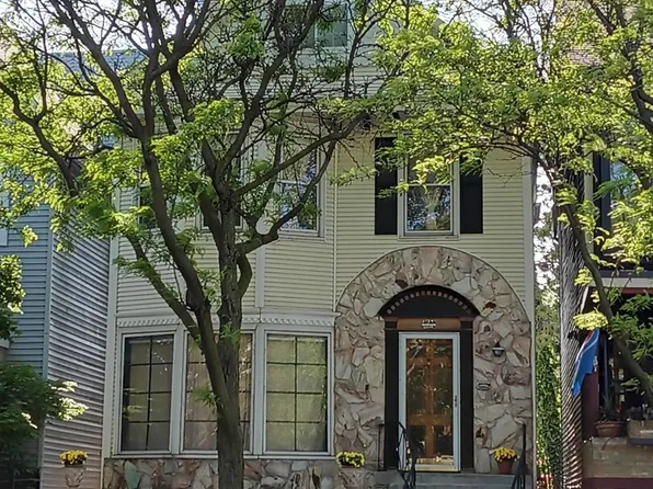 4244 N Ashland Ave, Chicago, IL 60613