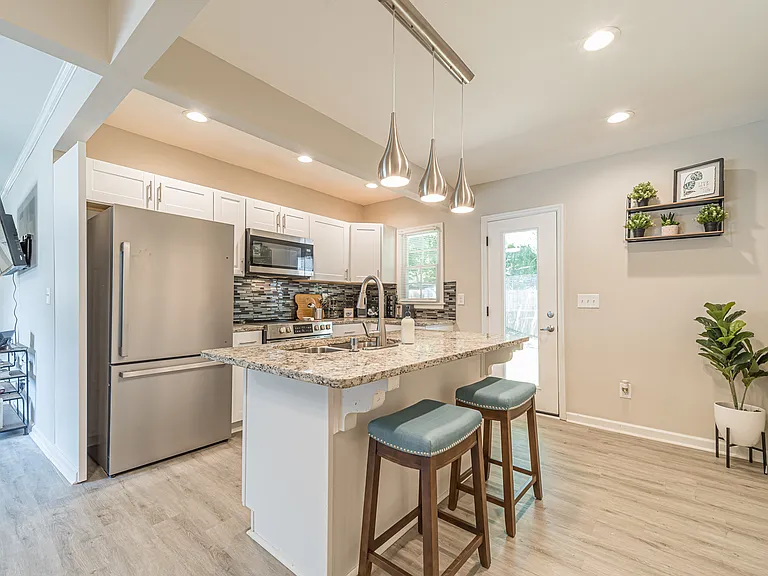 2390 Brackett Rd SW — Photo 30