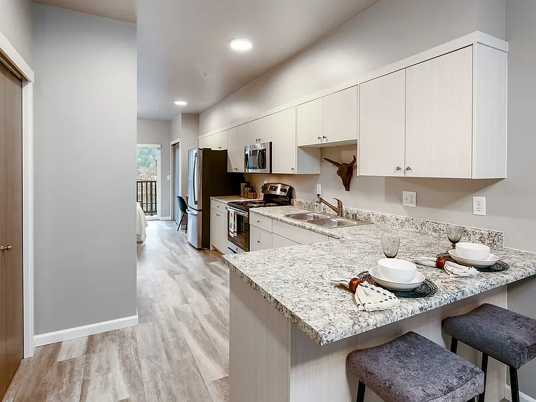 East Ridge Apartments — Photo 26