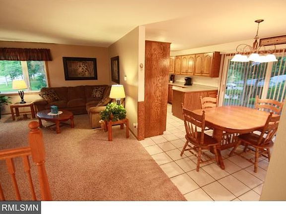 3rd image of 404 1st St N