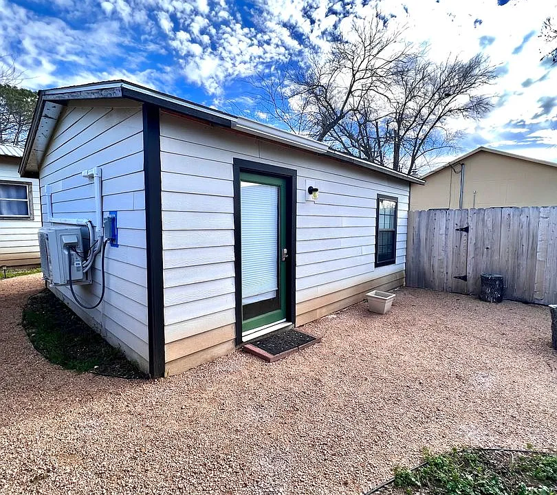 924 North St-Broussard