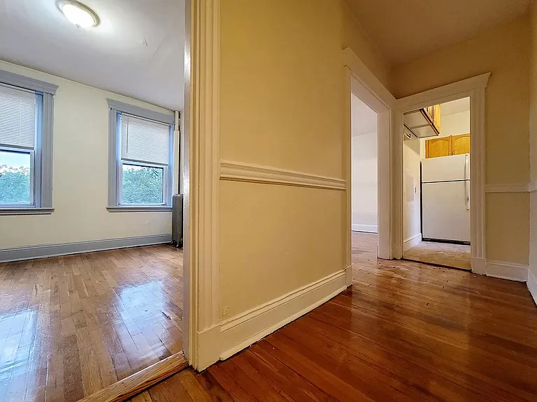 360 Riverway #10 — Photo 6