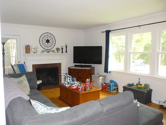 2nd image of 25920 E Saylers Creek Rd