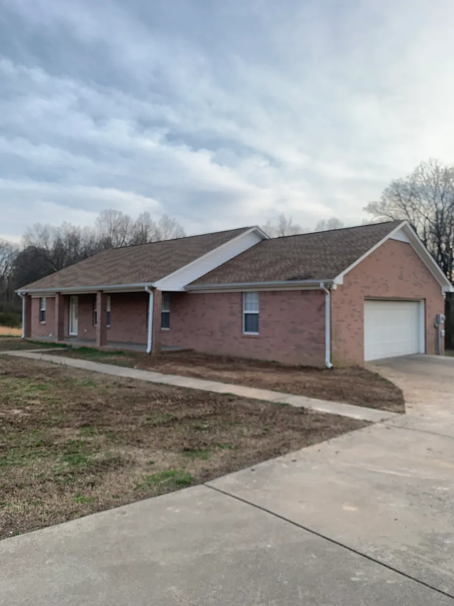 Building Photo - 21747 Flanagan Rd