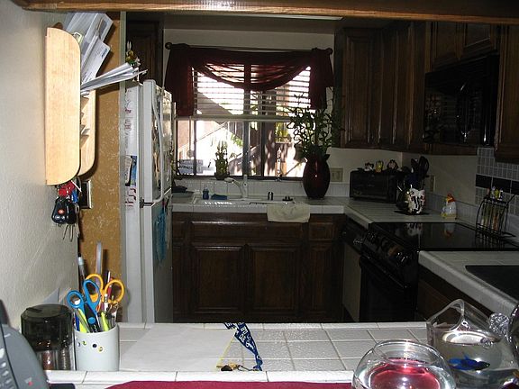 Kitchen view from Breakfast Bar
