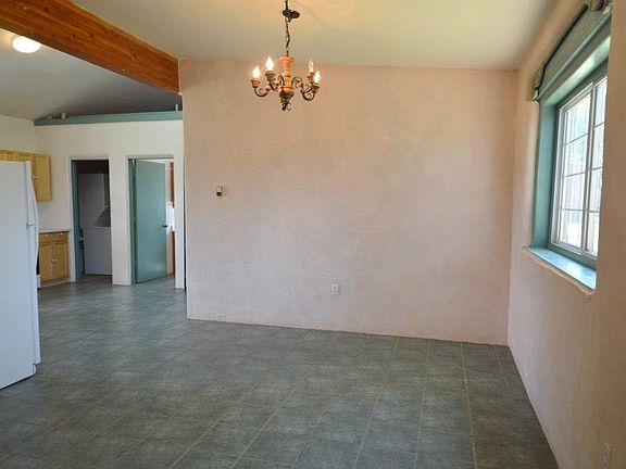 5th image of 615 Boyer Ln