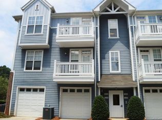 1650 Walnut View Dr #25, Charlotte, NC 28208