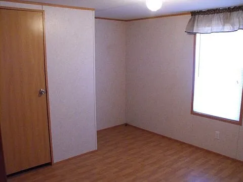 307 Cove Rd — Photo 3