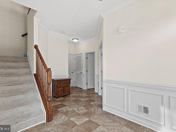 3rd image of 233 Keenan Way