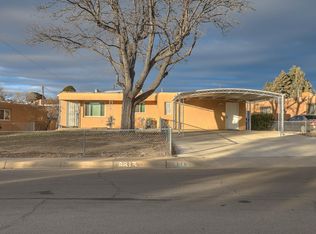 8813 Snow Heights Blvd NE, Albuquerque, NM 87112