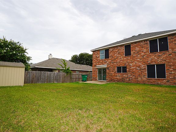3rd image of 4006 Collin Ct