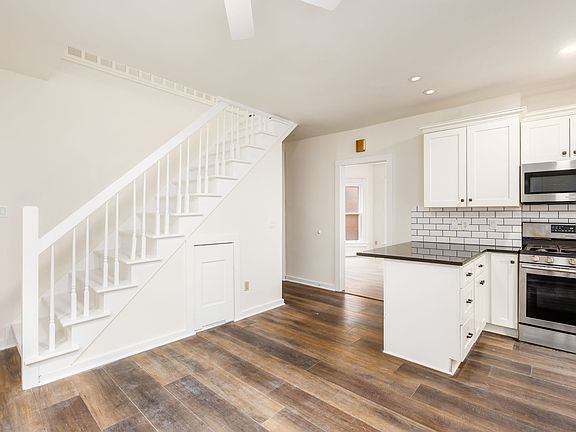 2nd image of 1289 Neil Ave #A