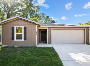 125 Holiday Dr, Gun Barrel City, TX 75156