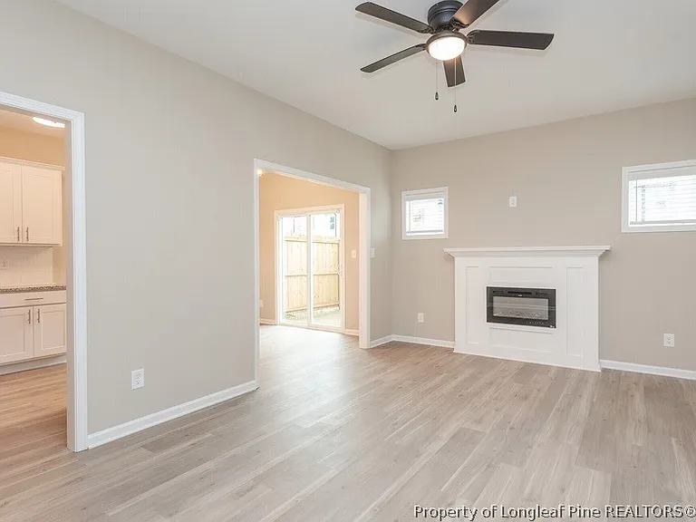 1011 Kingscote Dr — Photo 4