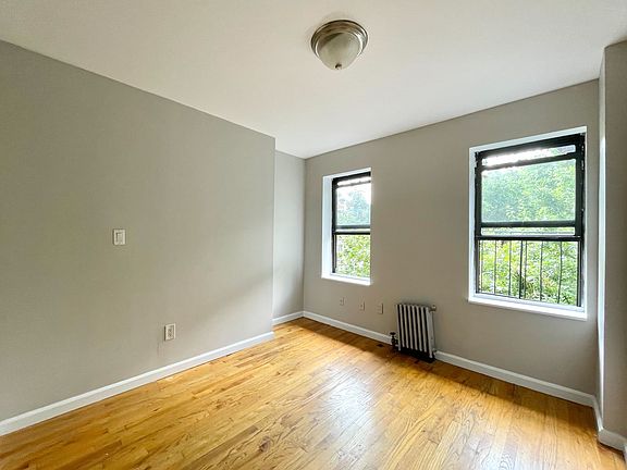 2nd image of 516 E 5th St APT 18