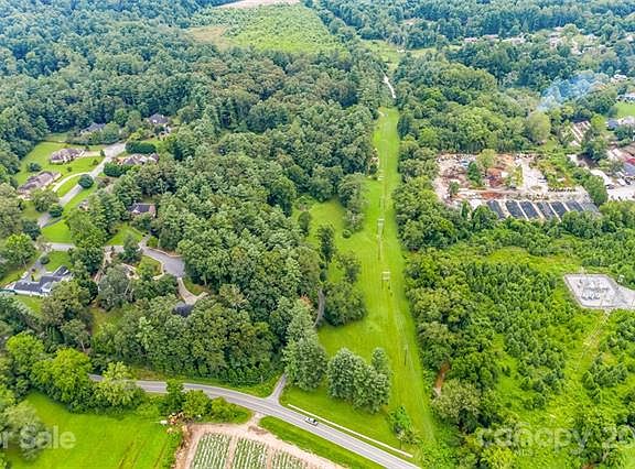 3rd image of 217 Covington Cove Ln