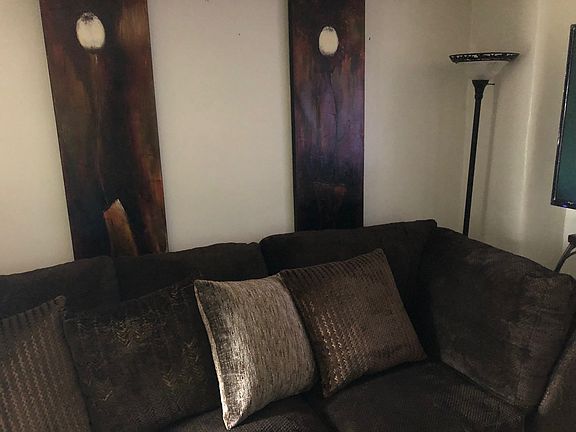 3rd image of 30 N Clay St